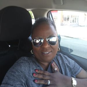 Meet your Posher, Angelique